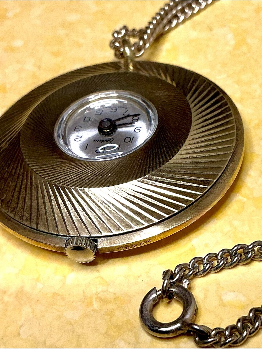 Vintage Endura Pendant Watch 16” Chain Gold Tone Guilloché Swiss Manual WORKING
